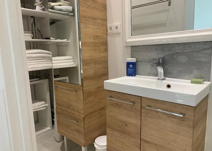 Bourgeois 3ch, 2sdb, Terrasse 70m2, Palais A 400m Apartmán *