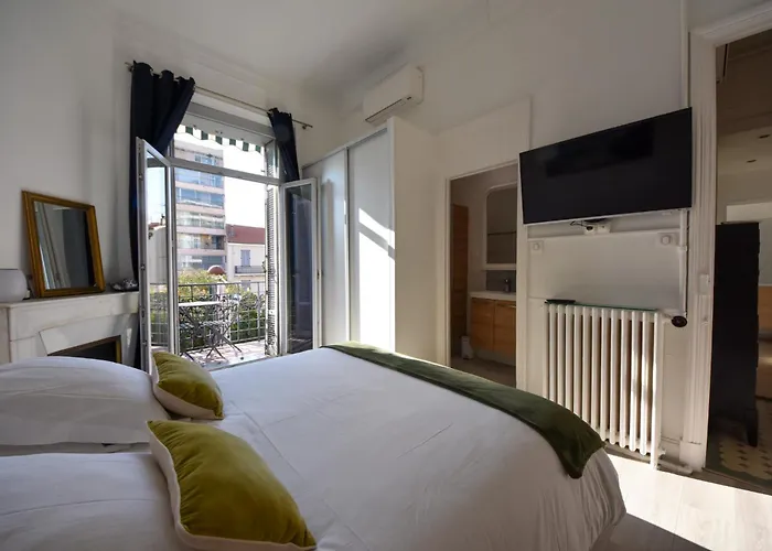 Bourgeois 3ch, 2sdb, Terrasse 70m2, Palais A 400m Apartmán Cannes